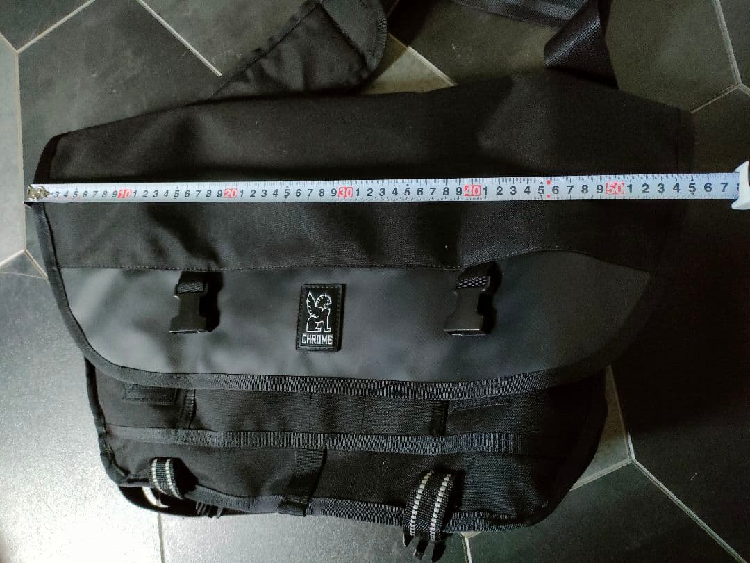 Chrome ブラック メッセンジャーバッグ　ショルダーバック　美品 26L