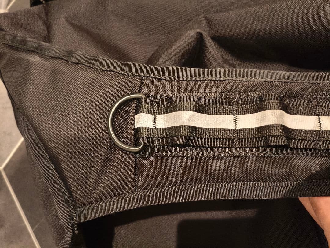 Chrome ブラック メッセンジャーバッグ　ショルダーバック　美品 26L