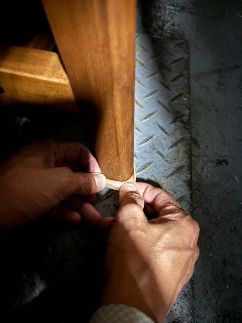 unico ダークブラウン木製楕円形センターテーブル