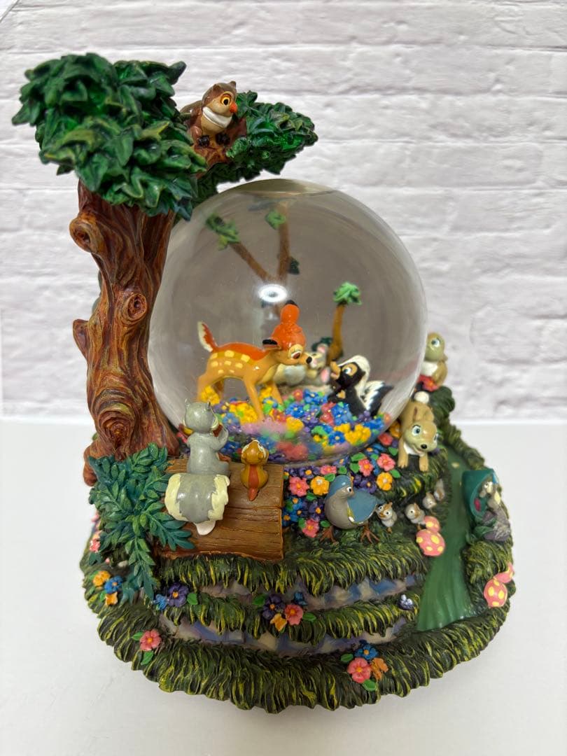 ディズニー☆バンビ☆オルゴール付き☆大きなスノードーム