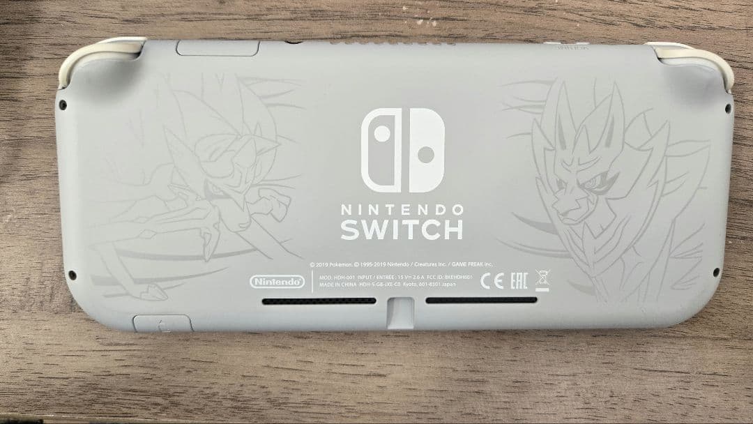 Nintendo Switch Lite ポケモンデザイン　箱つき