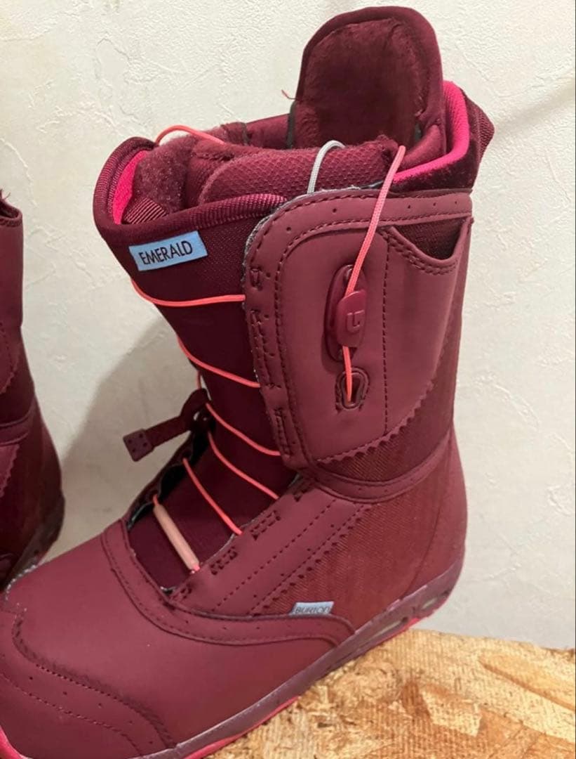 女性用最強オールラウンドブー \" ! BURTON EMERALD 24.0cm