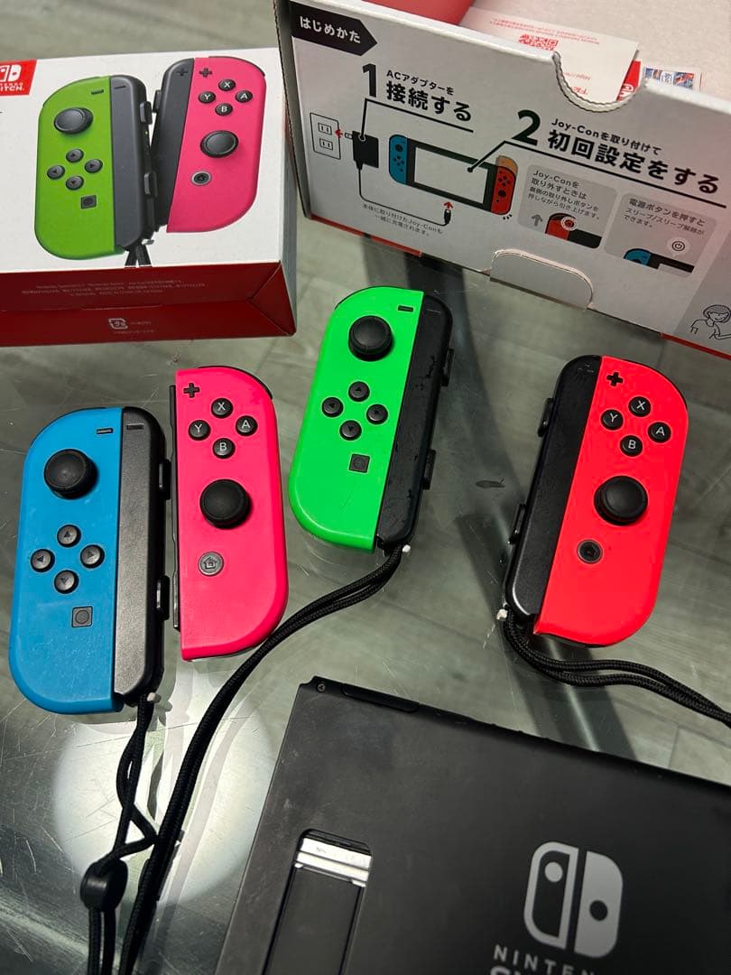 Nintendo Switch 本体 Joy-Con付き