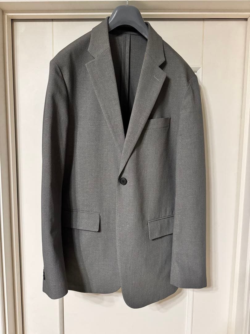 ユニクロ感動ジャケット4着セット グレー、ダークグレー、ネイビー、チドリLサイズ