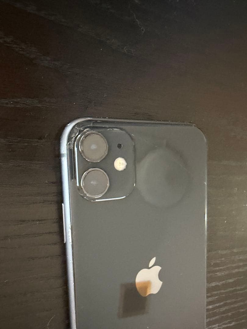 iPhone11 黒 背面割れあり128GB バッテリー94%