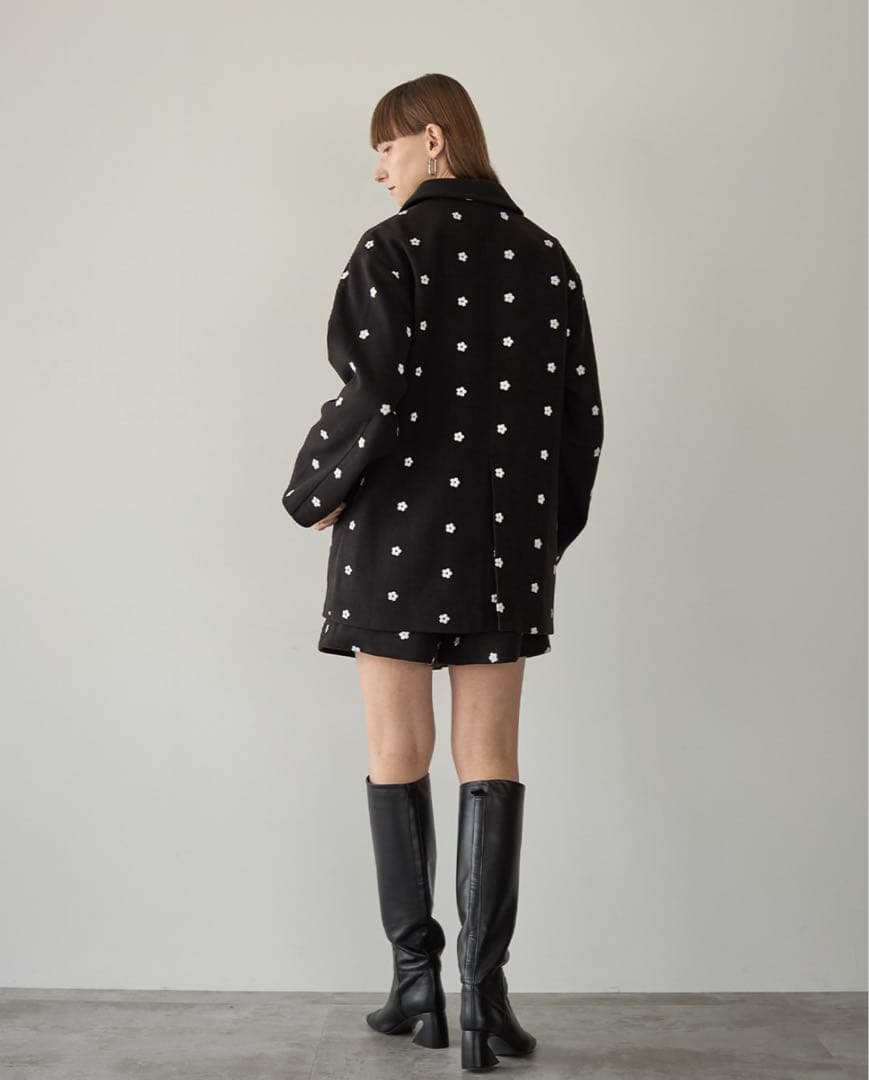 ELLIE 美品 2025 フラワージャケット ブラック