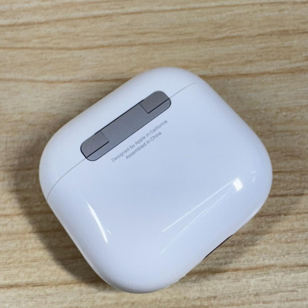 A6177 美品 Apple AirPods 4 (ANC)