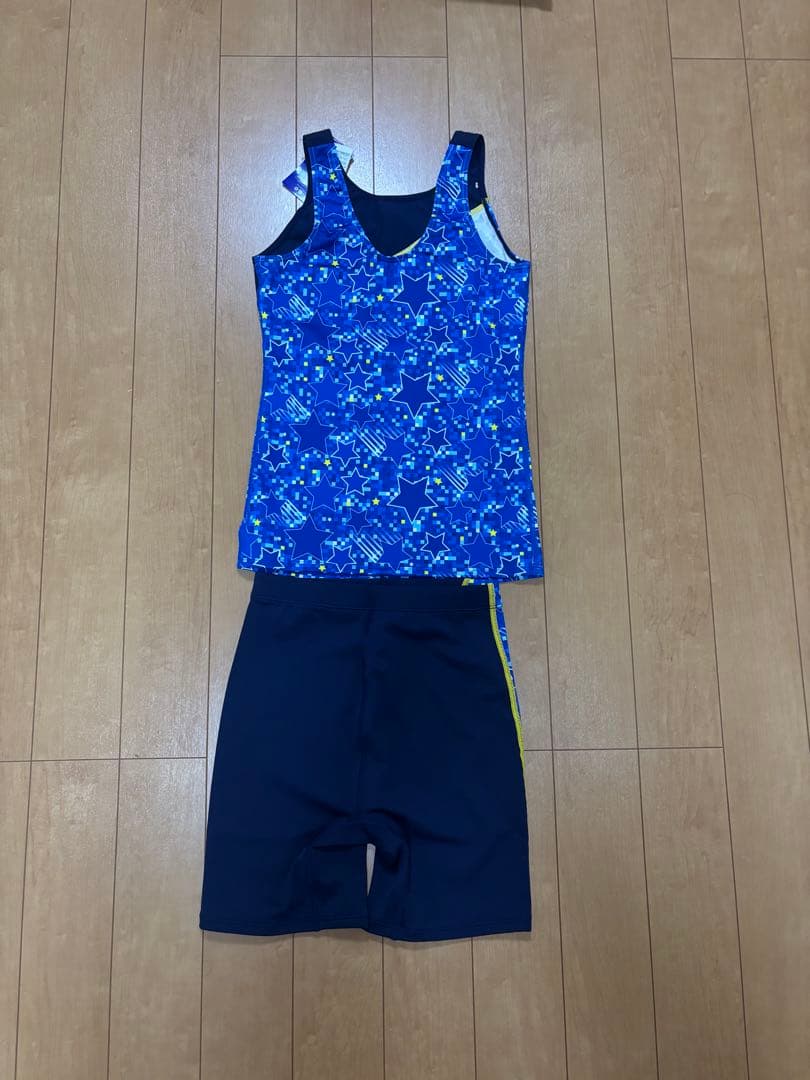 XL コナミスポーツ　指定水着　セパレート