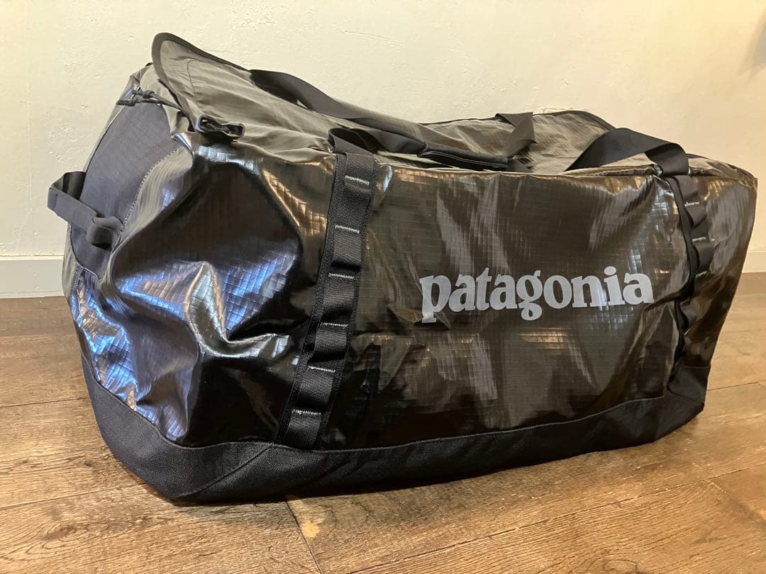 patagonia ブラックホール100L