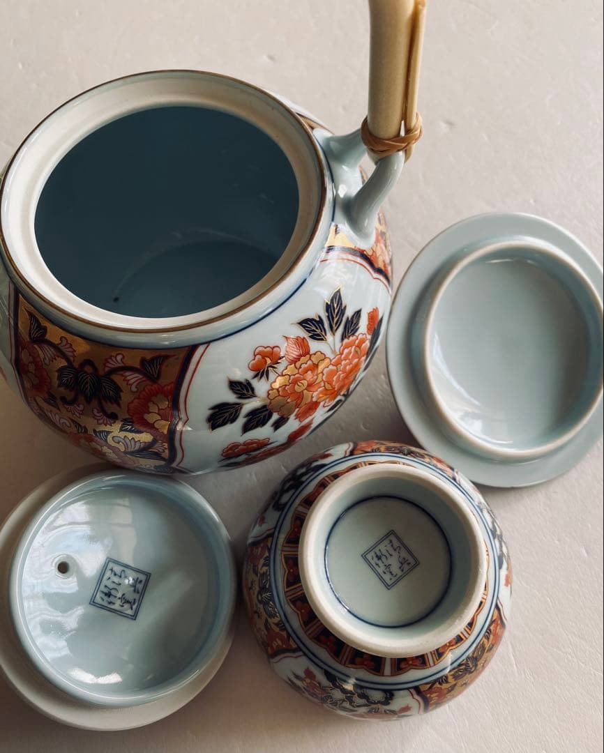 未使用◆有田焼 清兵衛 古伊万里紋様 蓋付茶器揃え 金彩 急須 湯呑み5客セット