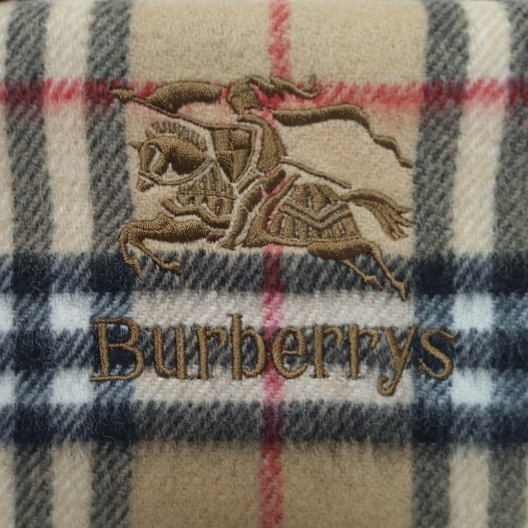 【未使用品】バーバリー　Burberry　ひざ掛け　ウール100％【W5-63】