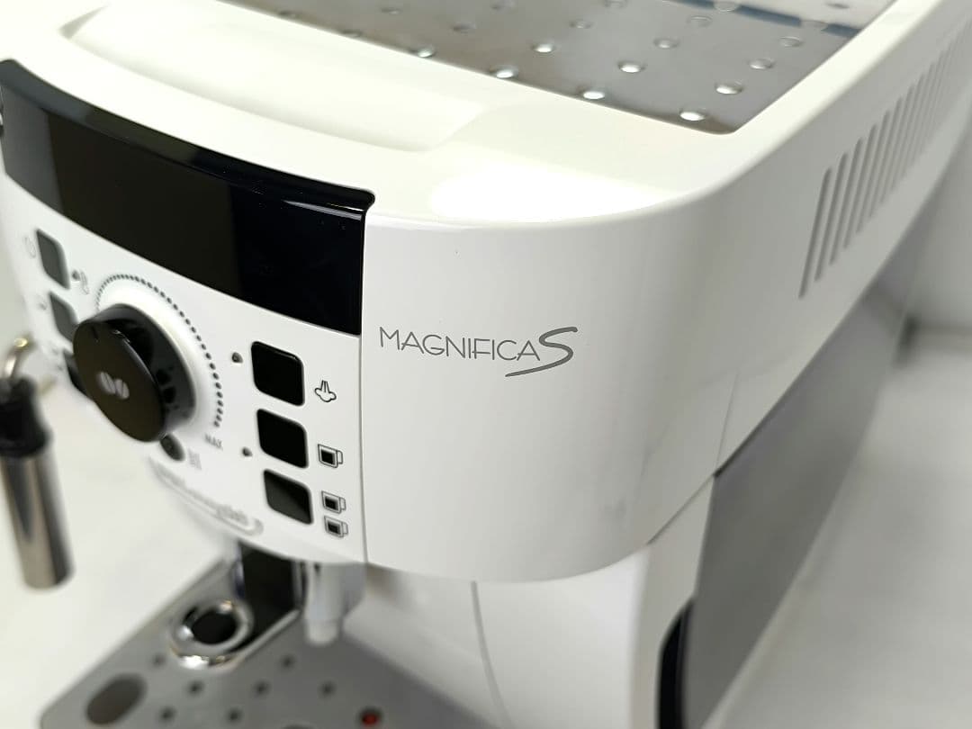 デロンギ　コンパクト全自動コーヒーマシンマグニフィカS ECAM22112W 4
