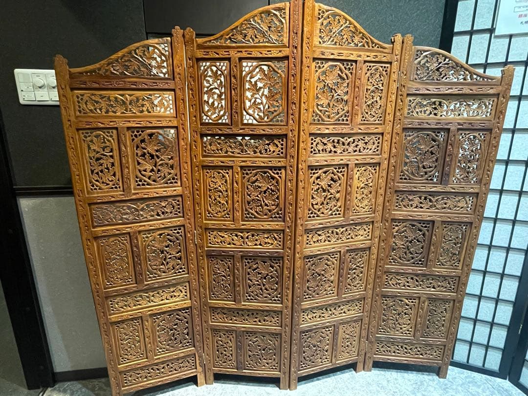 ★木製透かし彫り 4連パーテーションアジアン 衝立木製彫刻パーテーション