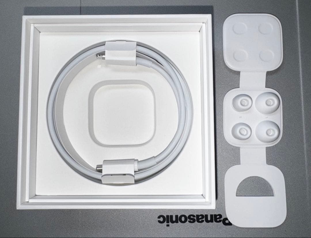 AirPods Pro2 おまけ付きです