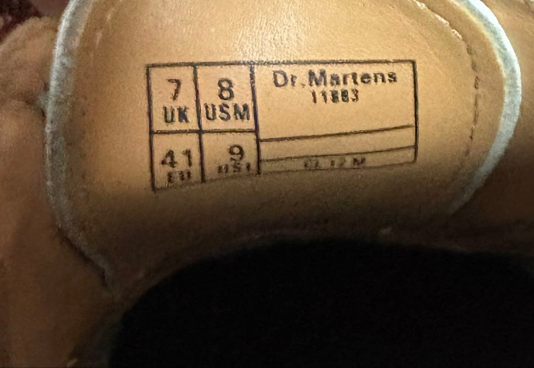 ドクターマーチン　UKウィングチップ レザー ドレスシューズ