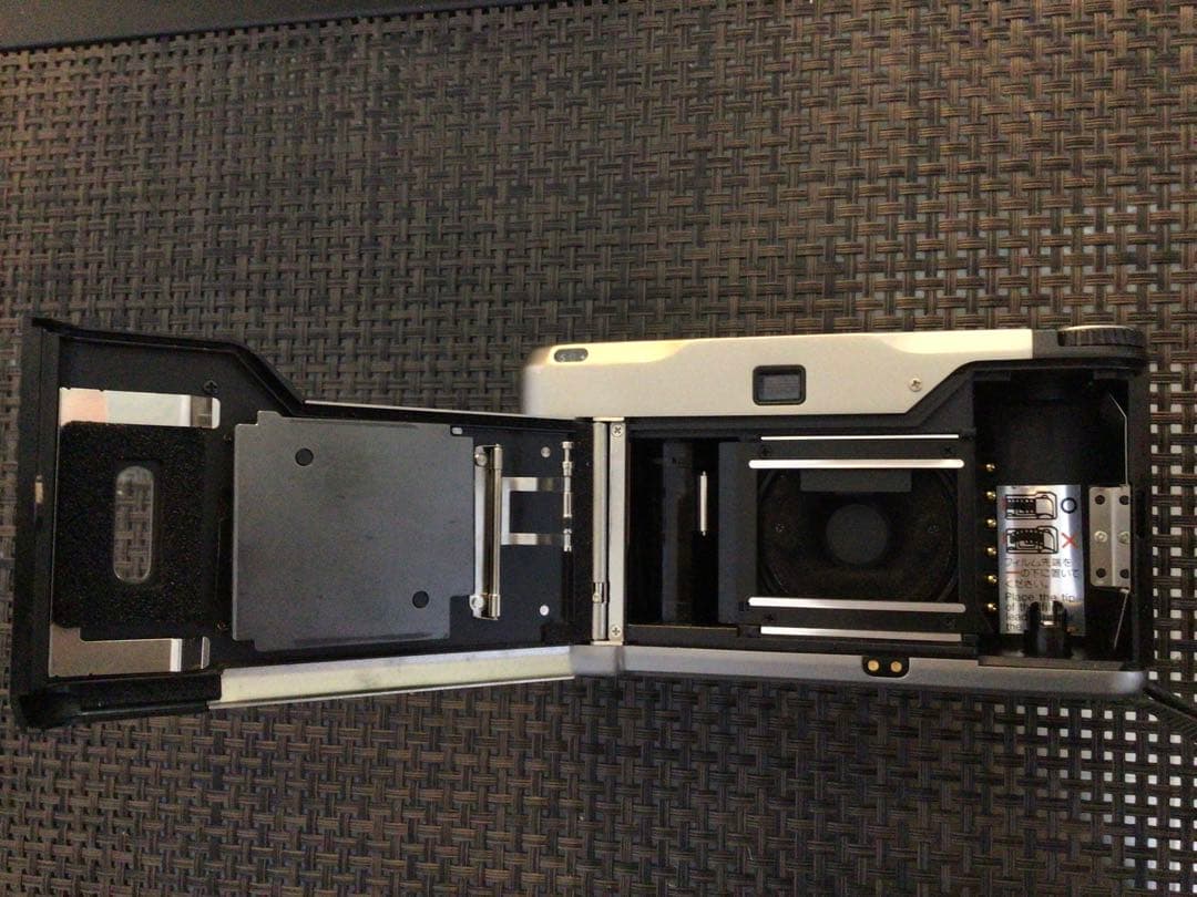 CONTAX T2 シルバー フィルムカメラ ケース付き