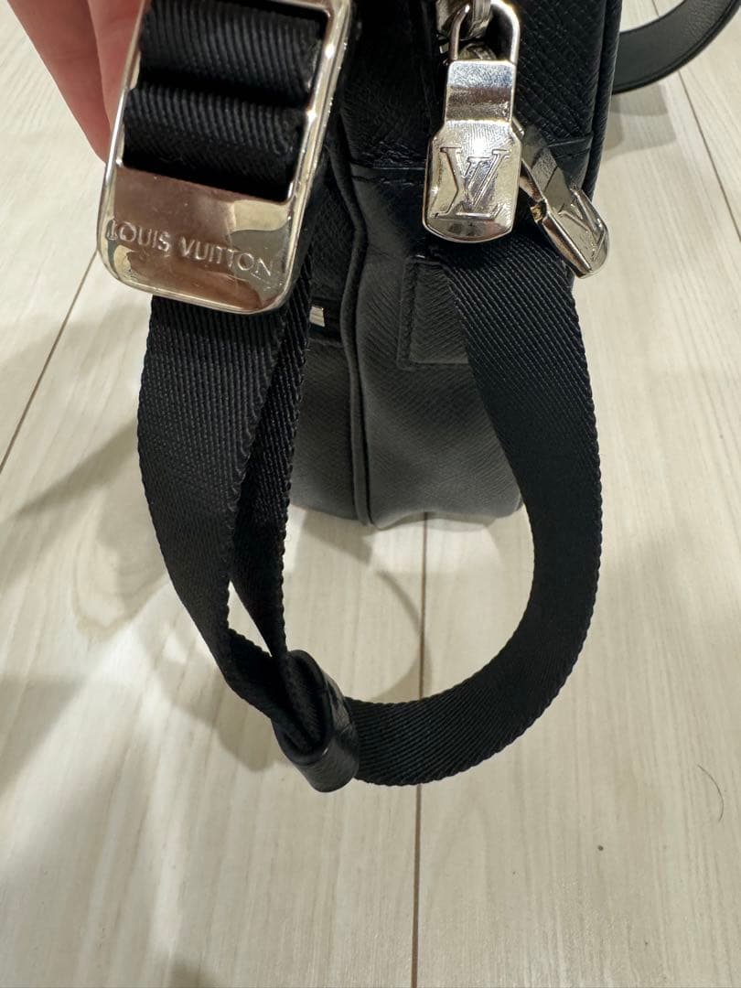 優*ん様 ルイヴィトン　バムバック