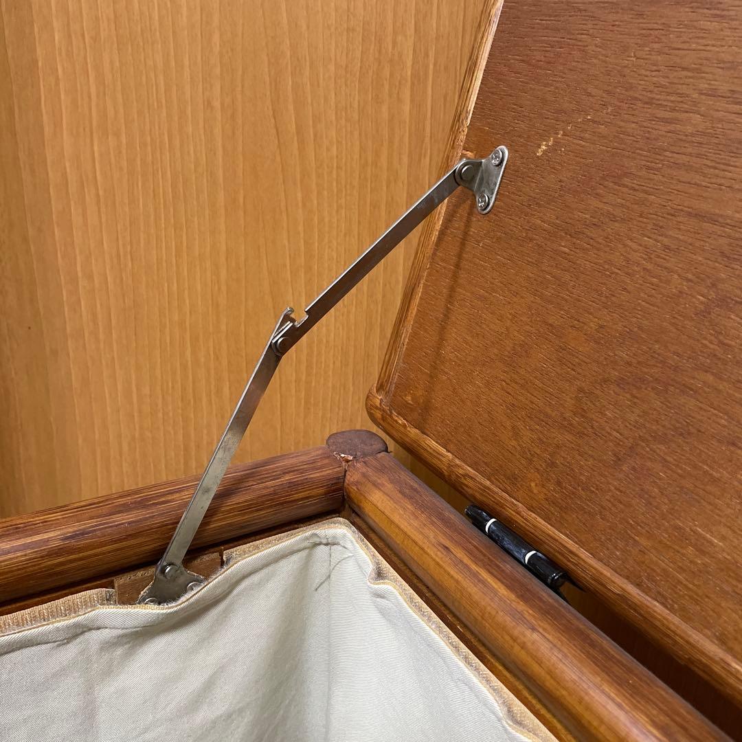 籐　蓋・布張り収納ボックス　コンテナ　アンティーク　アジアン