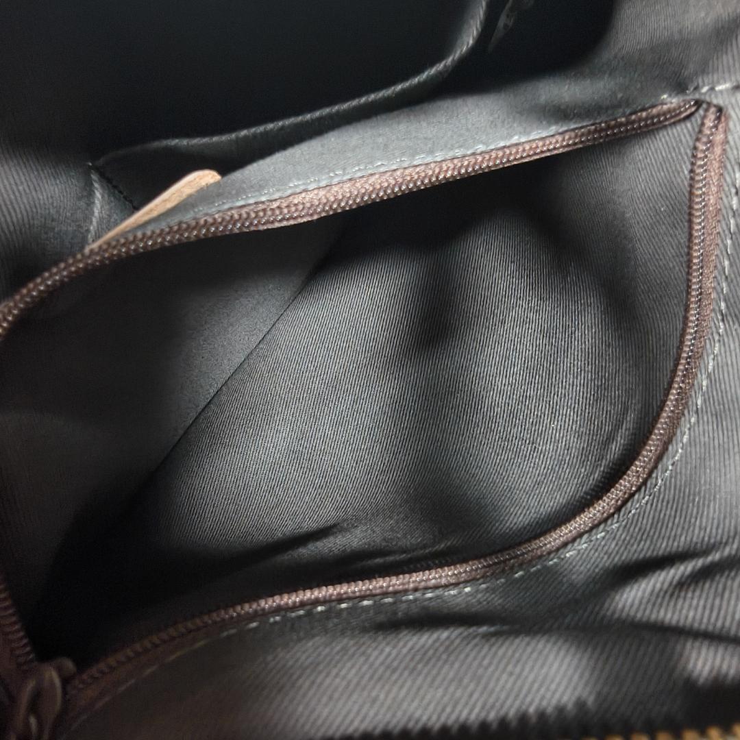 極美品✨　russet ソフトレザーシンプルショルダーバッグ 2way ホワイト