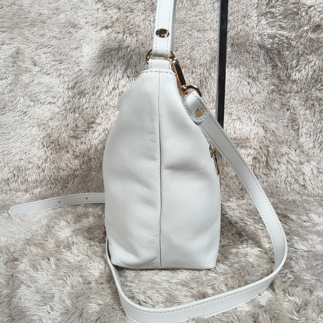 極美品✨　russet ソフトレザーシンプルショルダーバッグ 2way ホワイト