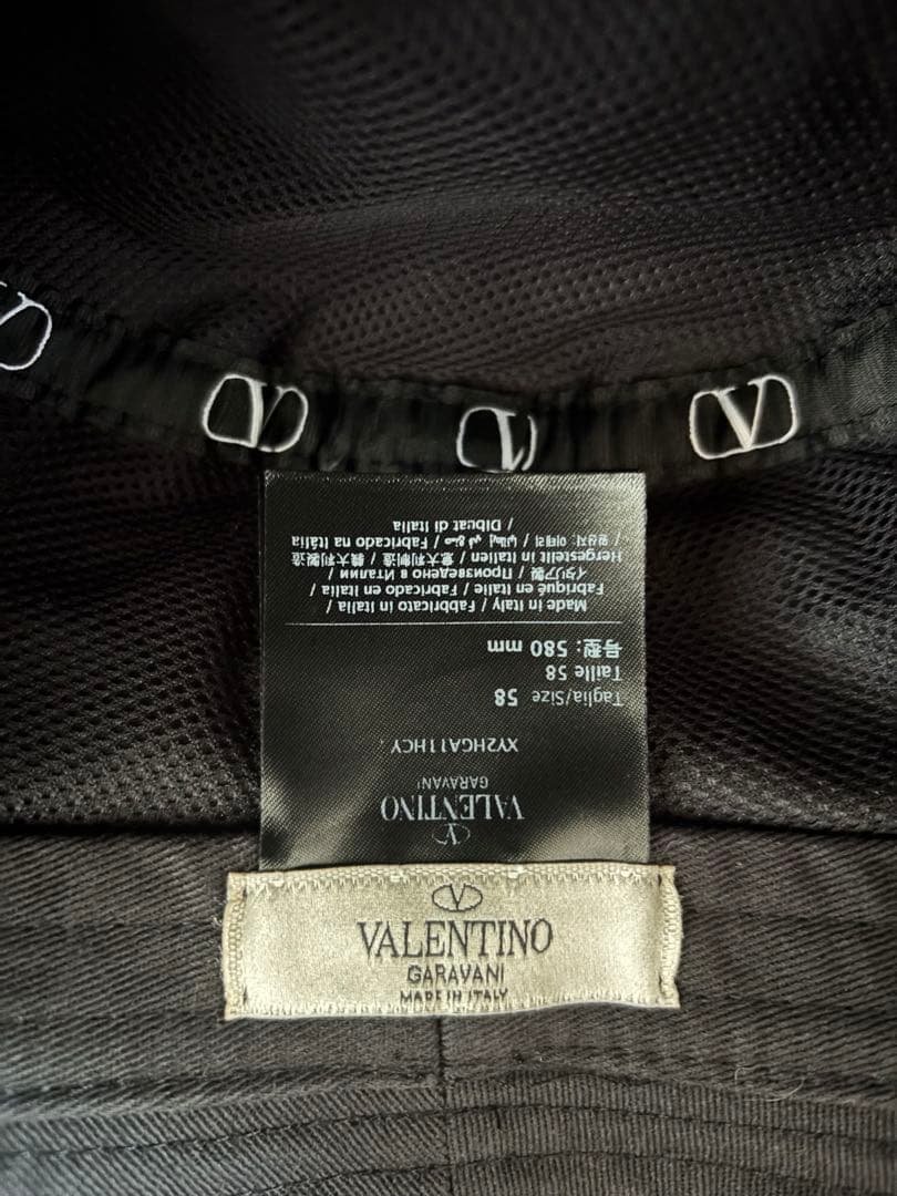 VALENTINO バケットハット ブラック Vロゴ　サイズ58