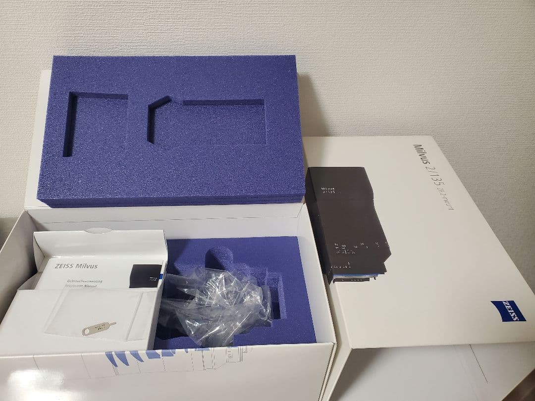 Carl Zeiss Milvus 135mm F2 ZF2 ツァイス ミルバス