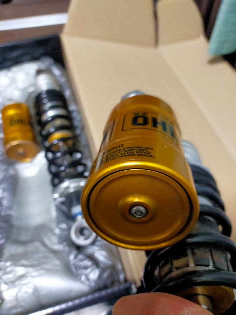 vmax1200 オーリンズリアショック