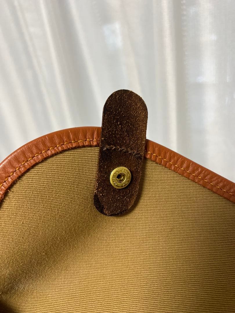 くらら　美品【ブレディ】の\"AVON\"ショルダーバッグ