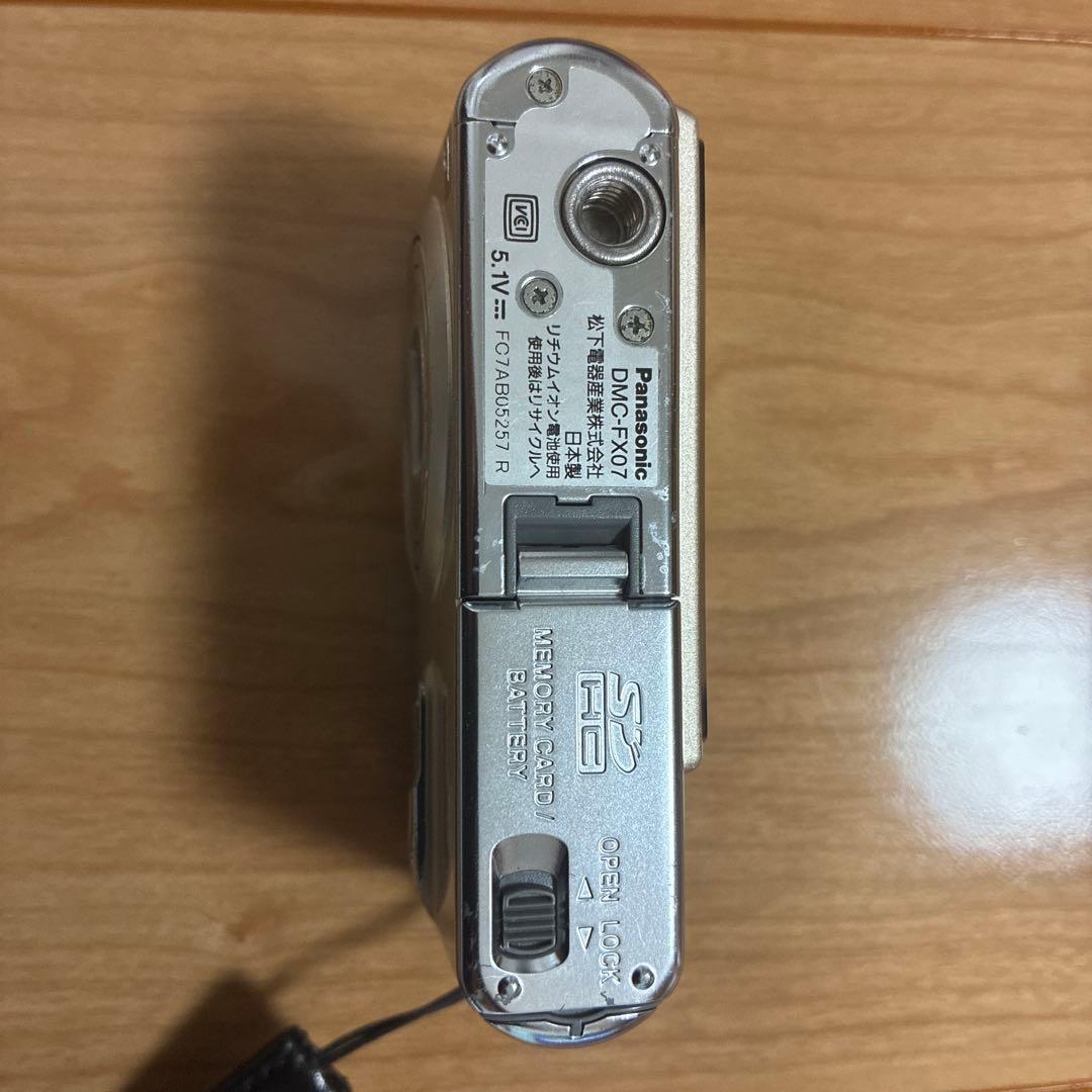動作確認済み　Panasonic DMC-FX07 コンパクトデジタルカメラ