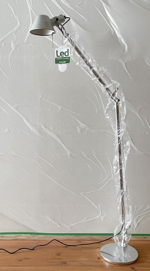 アルテミデ トロメオ フロアランプ フロアスタンド FLOS vitra