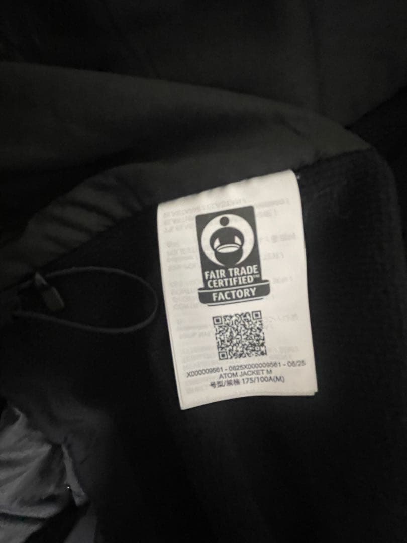 ARC'TERYX ブラック アトムジャケット