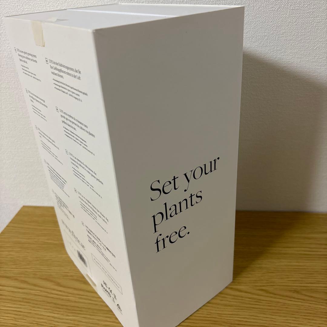 磁力で空中に浮かぶプランター　FLYTE LYFE