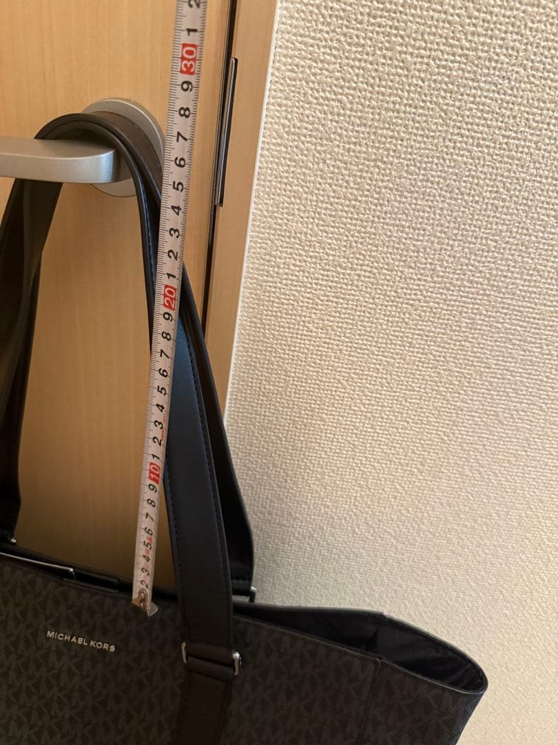 MICHAEL KORS ブラックトートバッグ