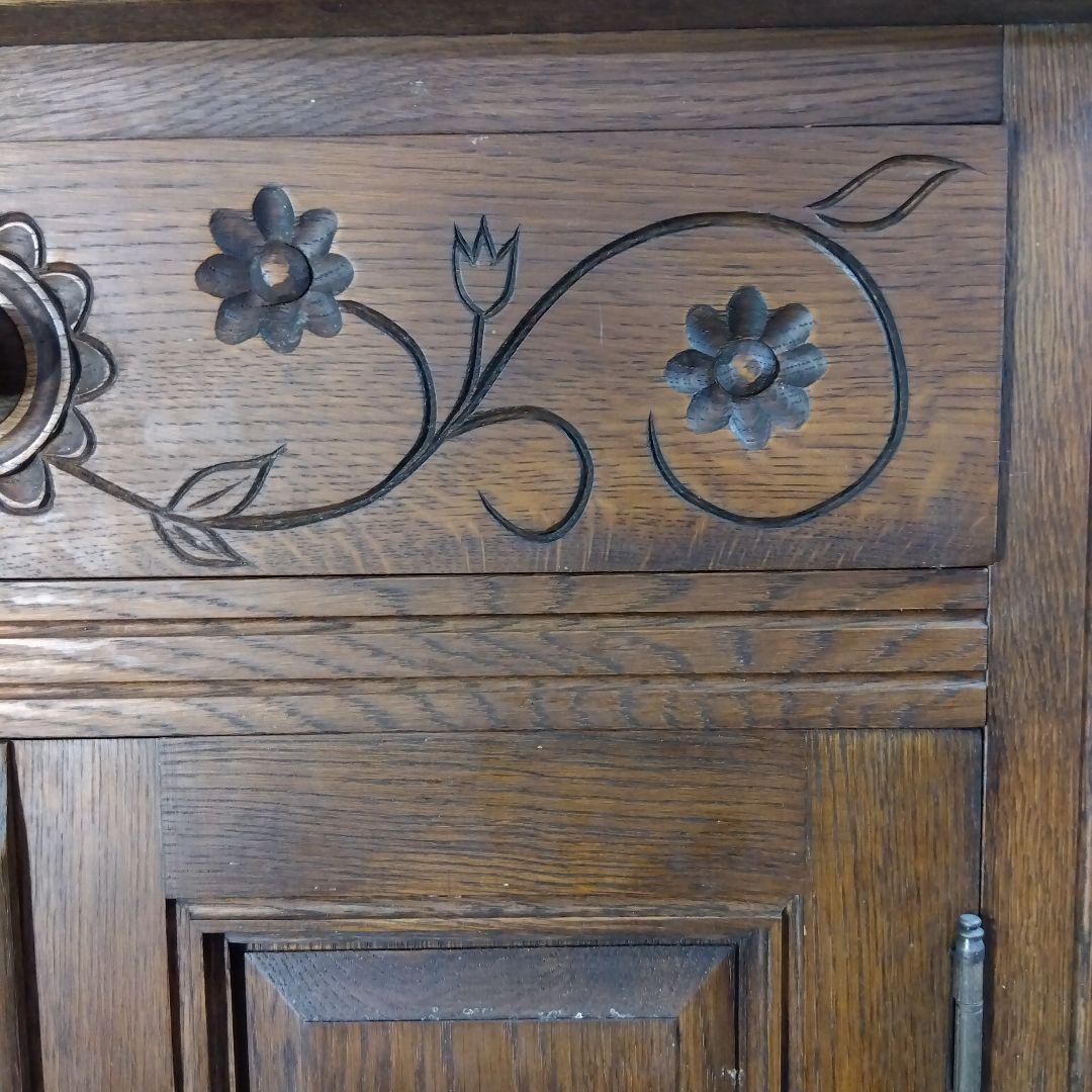 ヴィンテージ ナラ無垢材　花柄キャビネット 北海道旭川 勇峰工芸