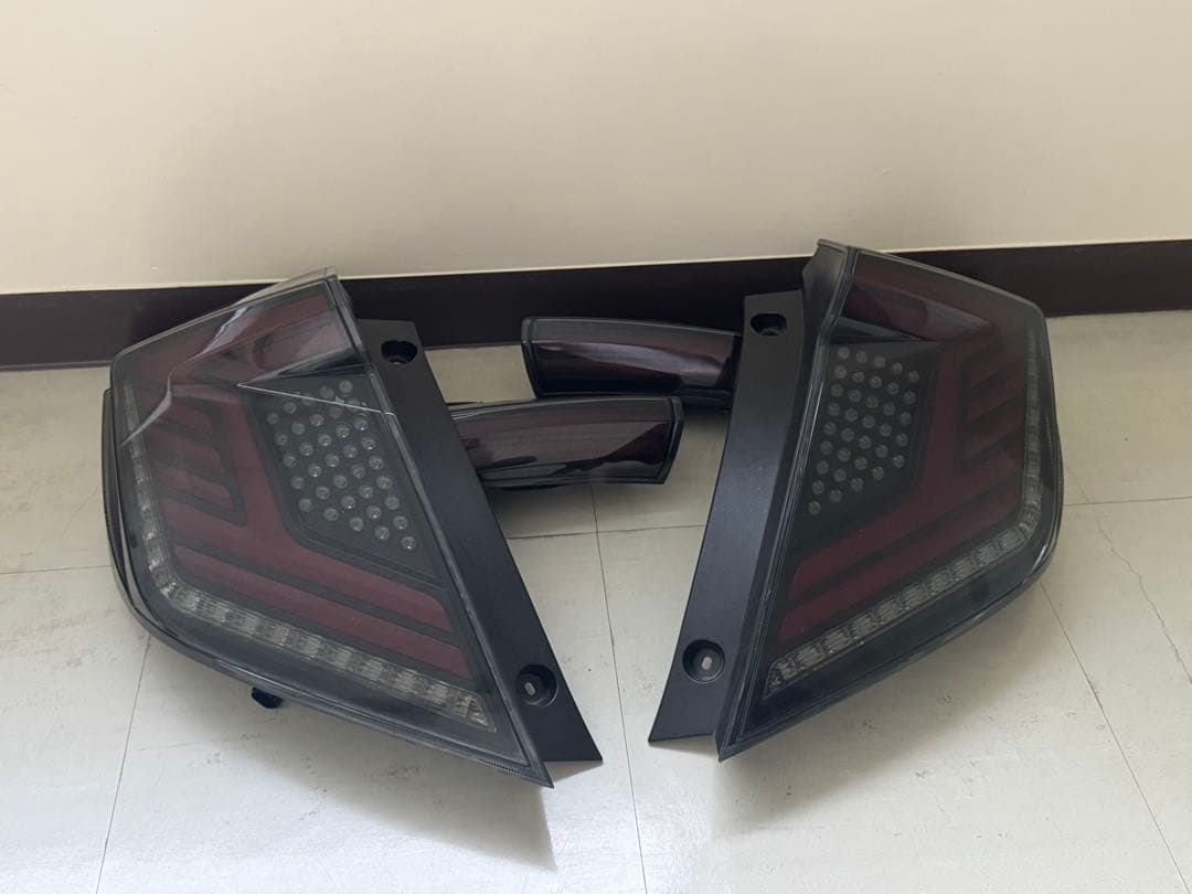 ホンダ シビック FK7 FK8 タイプR LEDテールランプ 美品　防水加工済