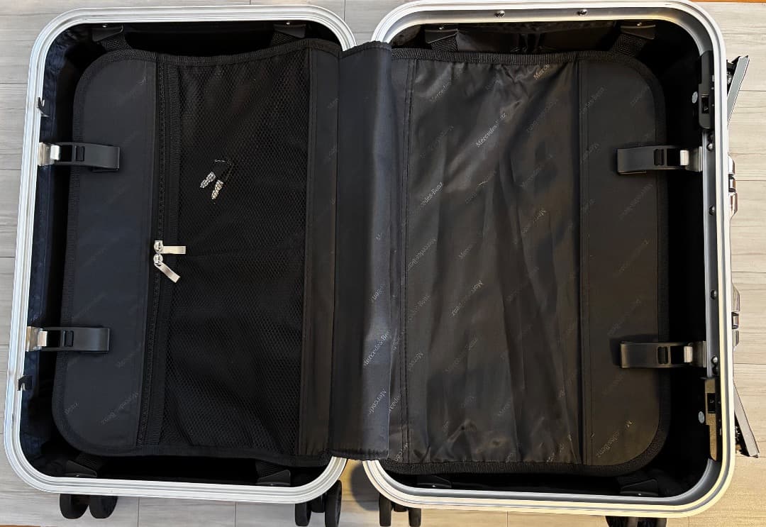 Mercedes-Benz オリジナルスーツケース