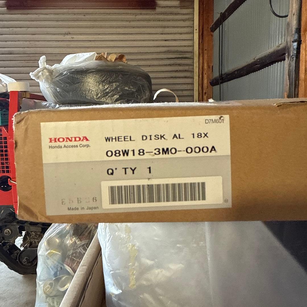 【セール中】新車外し品　ホンダヴェゼル　純正ホイール　18インチ