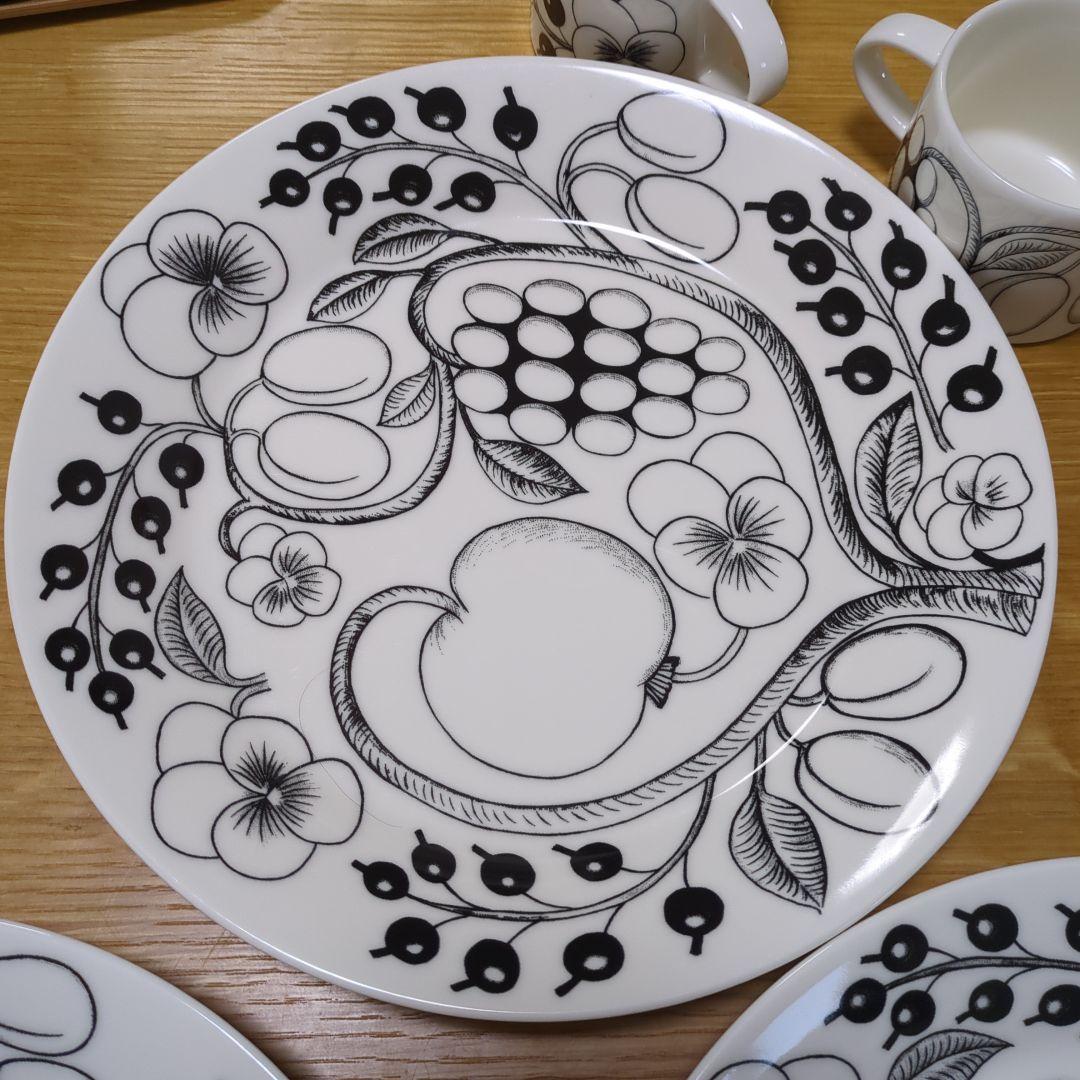 ちーたん様　ARABIA　１１点　ブラックパラティッシ　プレート　コーヒーカップ