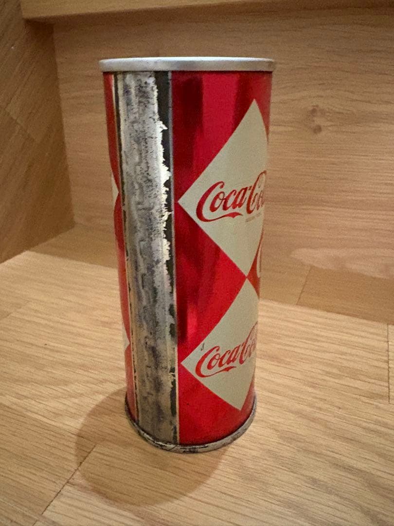 1966年から1969年　古いコーラの缶　ヴィンテージ　缶コーラ