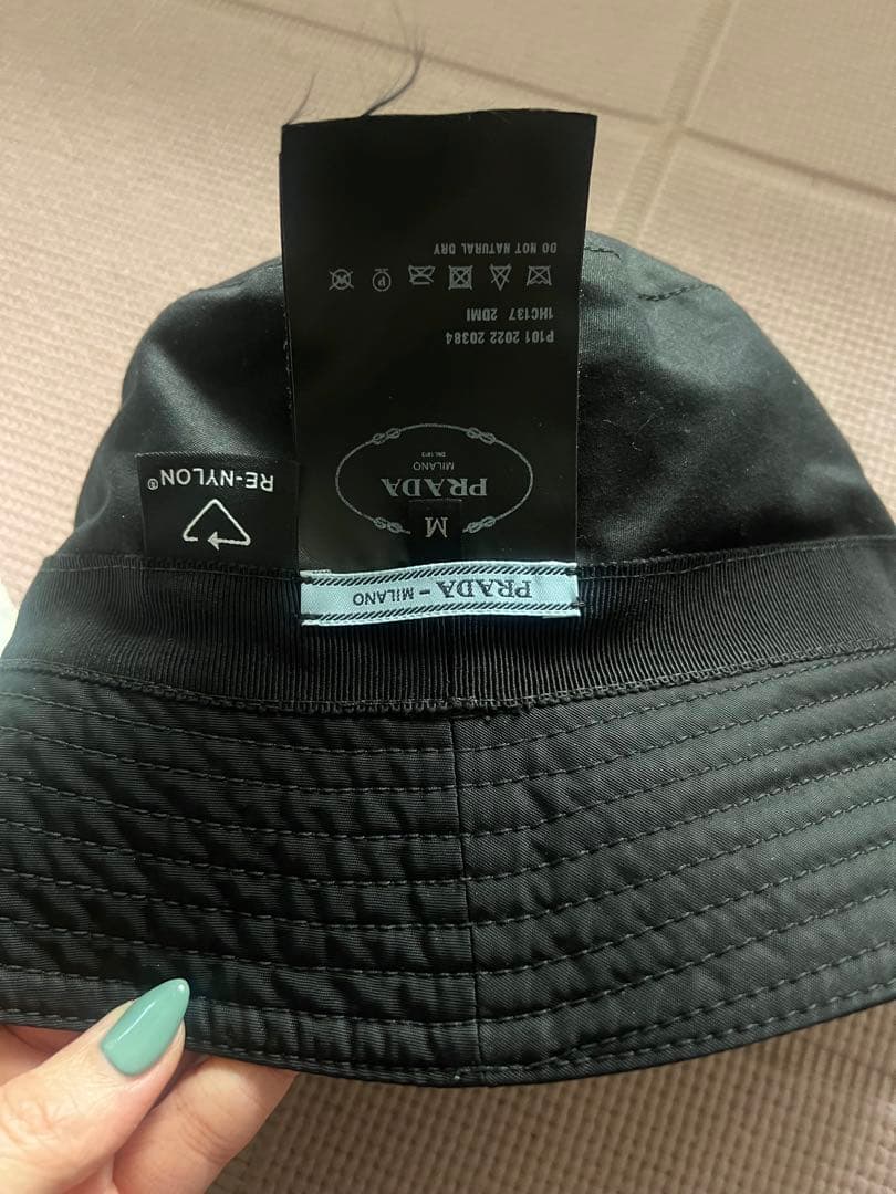 PRADA ブラック バケットハット Mサイズ