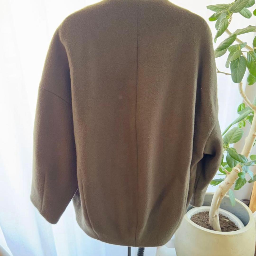 【美品】ELENDEEKフォルムショートウールコートMカーキ