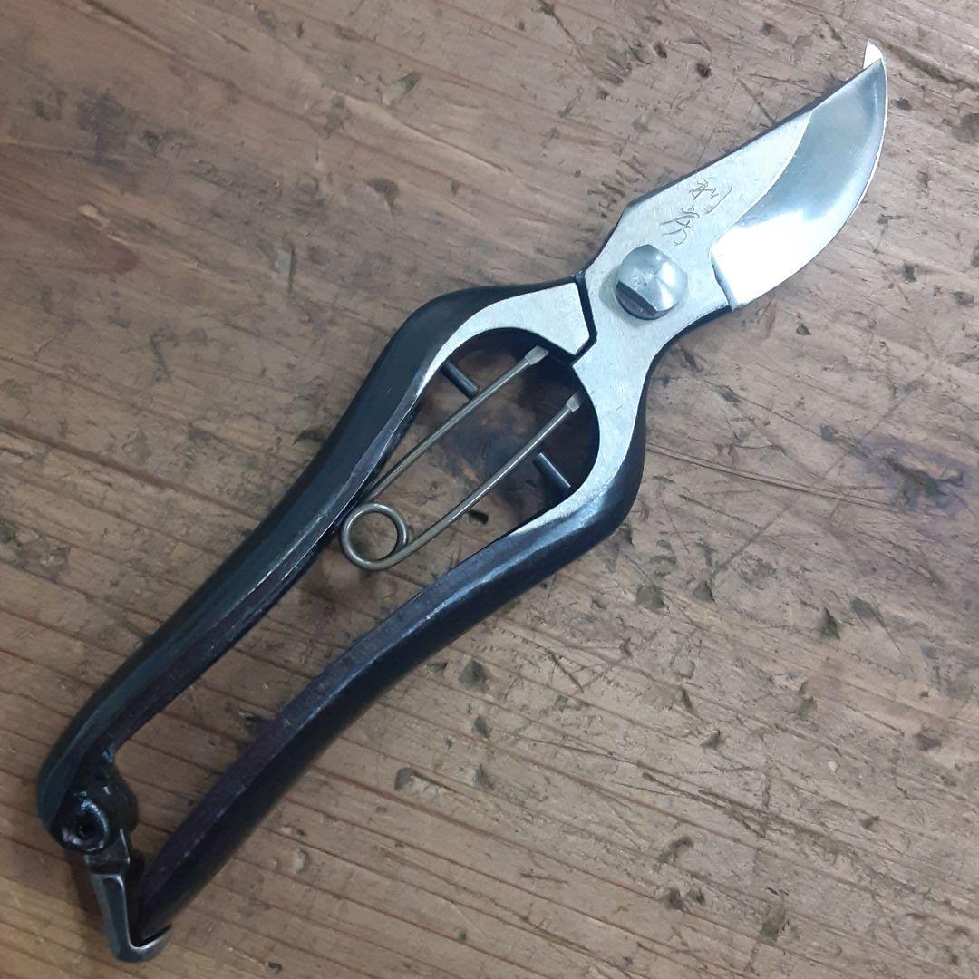 値下げ越後鍛冶職人最後の剪定鋏200mm 6本セット