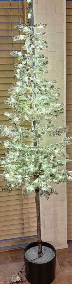 LEDライト付きノルディックツリー クリスマスツリー