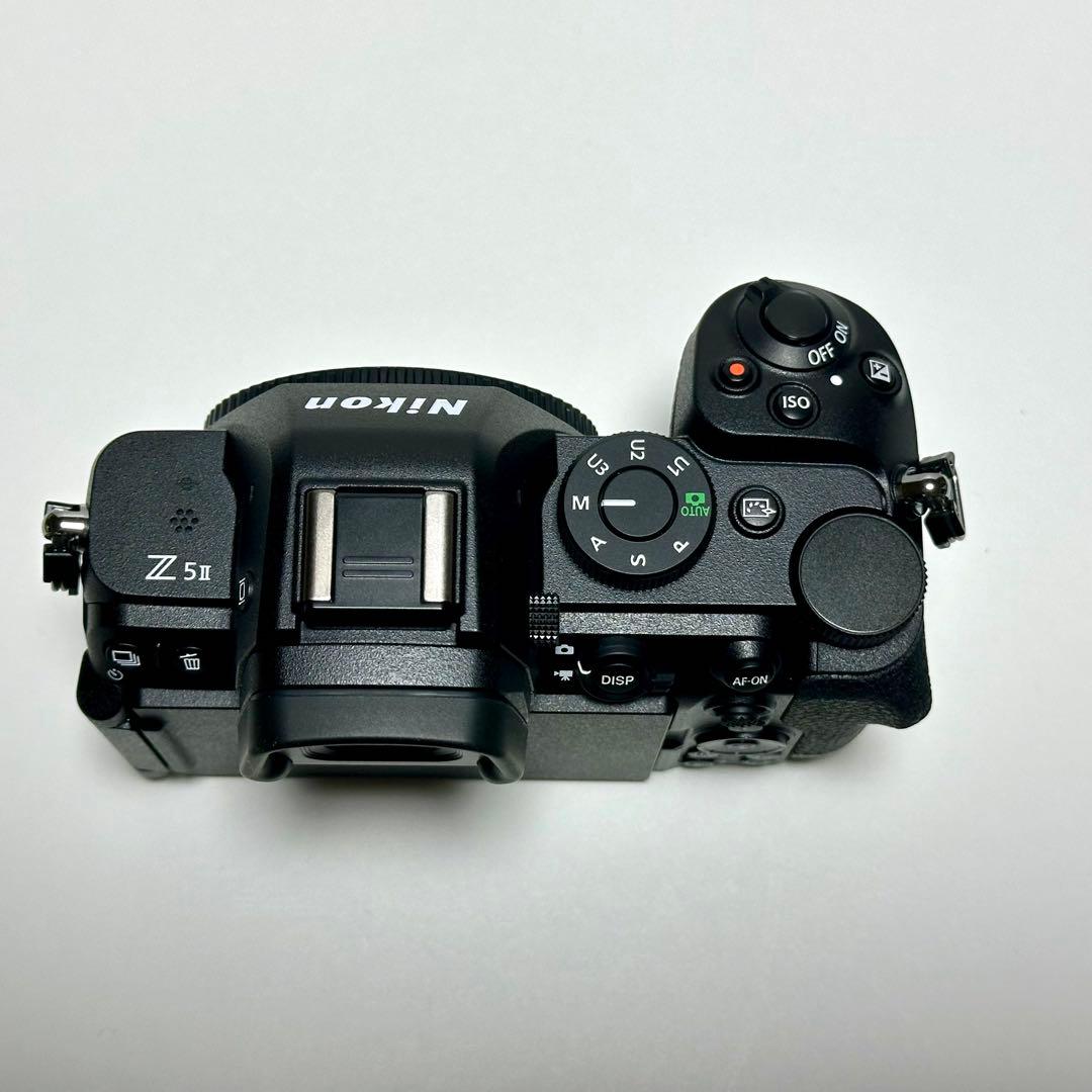 【極美品】Nikon Z5Ⅱ MH-25a SDカード2枚セット