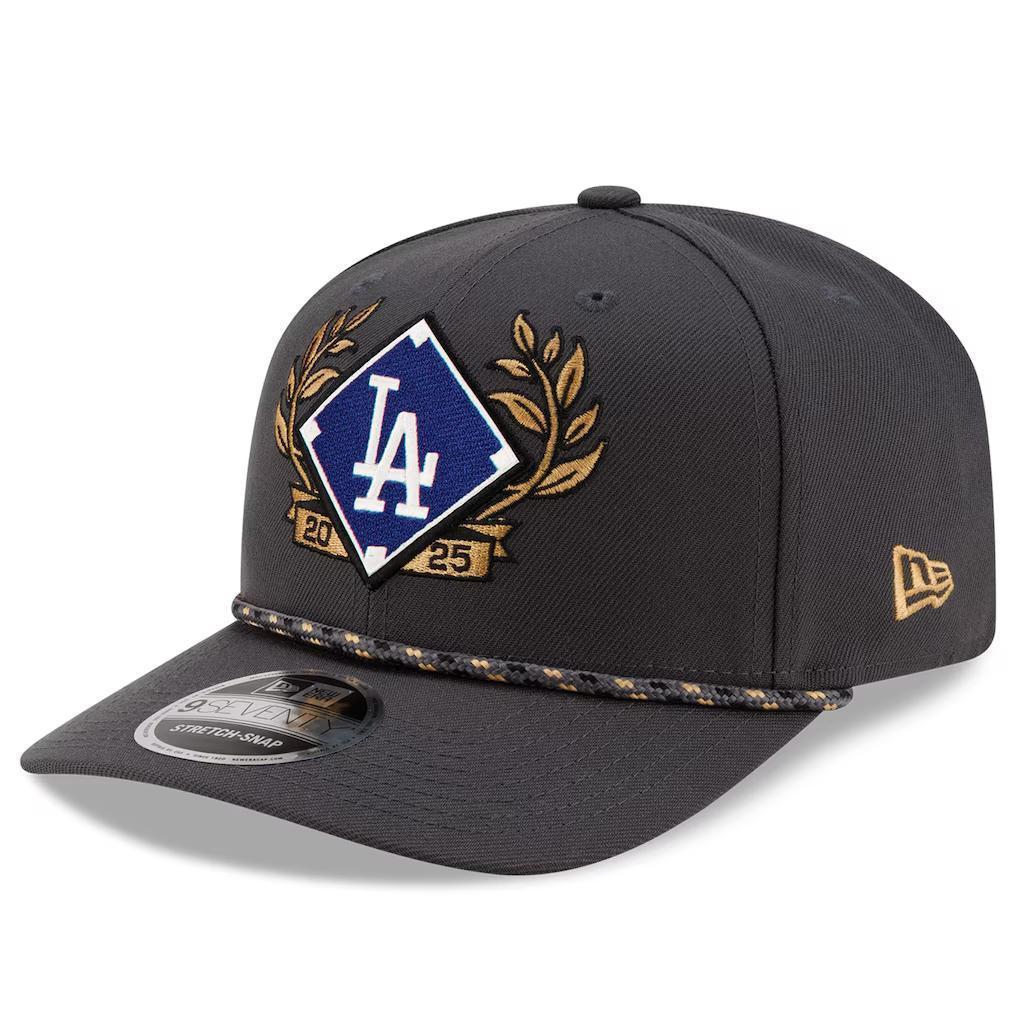 大谷翔平MLB2025NLDS優勝記念ロッカーROOMチャコールB/CAP限定品