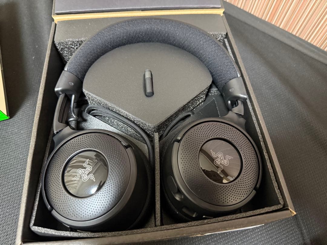 Razer Kraken V4 ゲーミング　ヘッドセット ヘッドホン