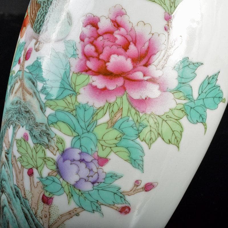 中国　中国景徳鎮製　粉彩　漢詩孔雀牡丹文瓶　V　R4333