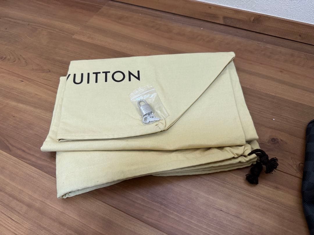 ルイヴィトン ダミエ グラフィット ロードスター50 美品