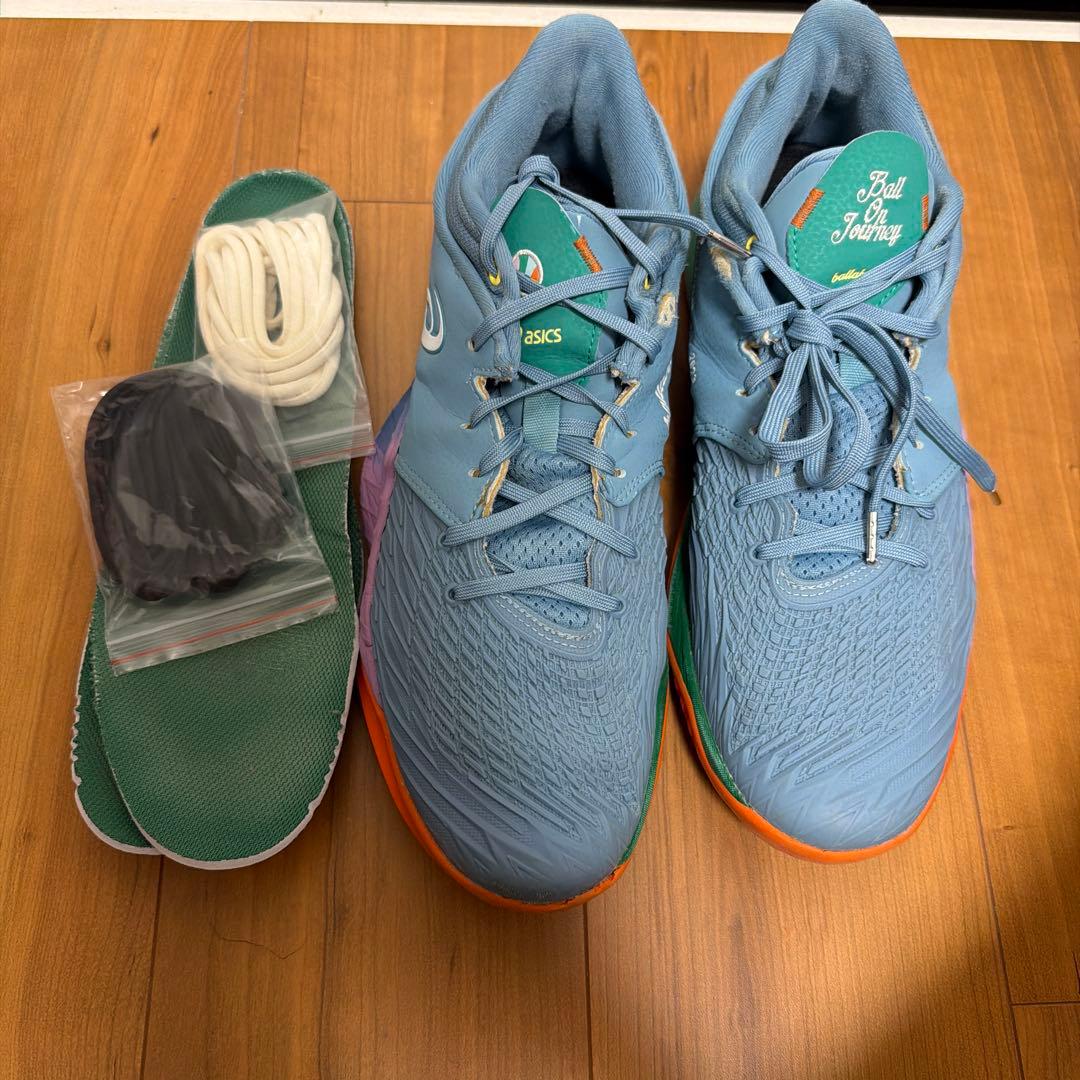 りょー♪　ボーラホリック × アシックス アンプレアルス ロー