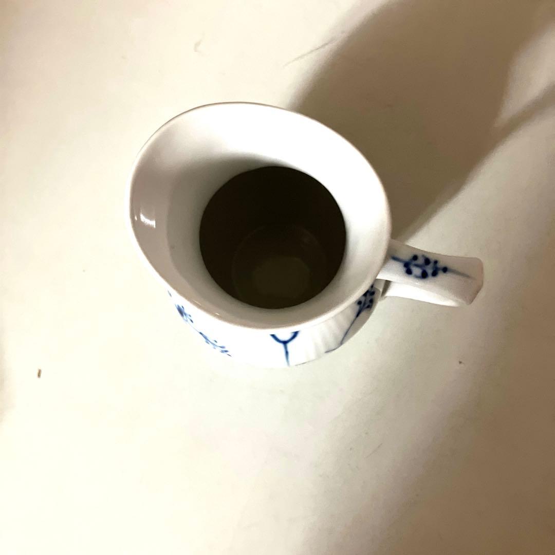 ブルーフルーテッドプレインクリーマー